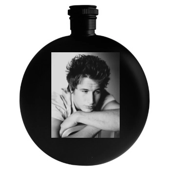 Brendan Fehr Round Flask