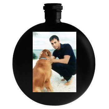 Enrique Iglesias Round Flask