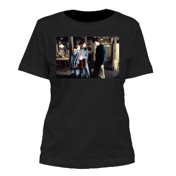 Emily Browning Women's Cut T-Shirt