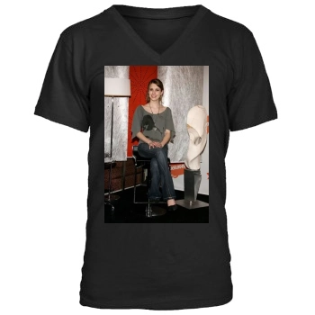 Emma Roberts Men's V-Neck T-Shirt