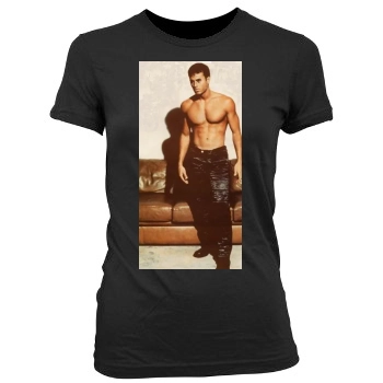 Enrique Iglesias Women's Junior Cut Crewneck T-Shirt