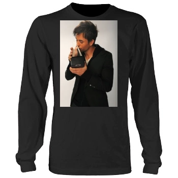 Enrique Iglesias Men's Heavy Long Sleeve TShirt