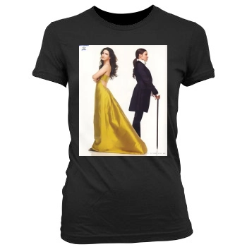 Evangeline Lilly Women's Junior Cut Crewneck T-Shirt