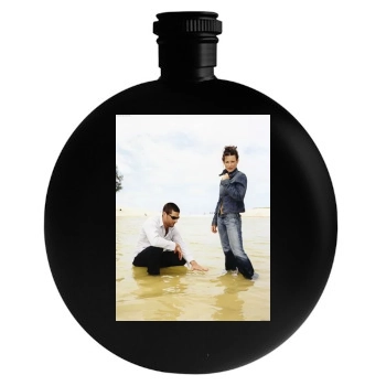 Evangeline Lilly Round Flask