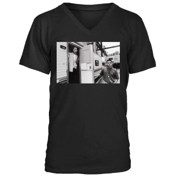 Enrique Iglesias Men's V-Neck T-Shirt