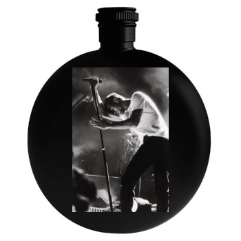 Enrique Iglesias Round Flask