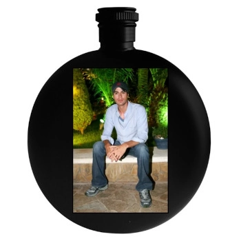 Enrique Iglesias Round Flask