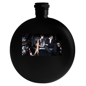 Benicio del Toro Round Flask