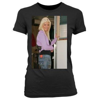 Tara Reid Women's Junior Cut Crewneck T-Shirt