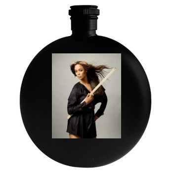 Tyra Banks Round Flask