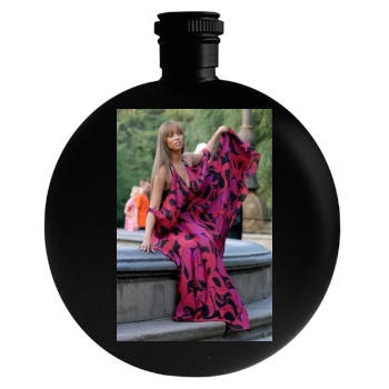 Tyra Banks Round Flask