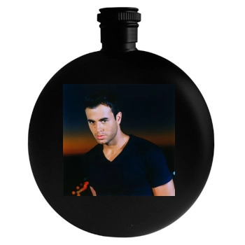 Enrique Iglesias Round Flask