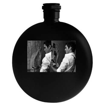 Joaquin Phoenix Round Flask