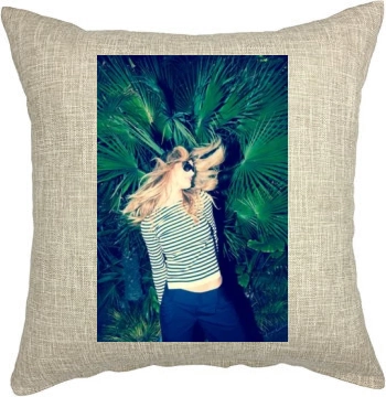 Rosie Huntington-Whiteley Pillow