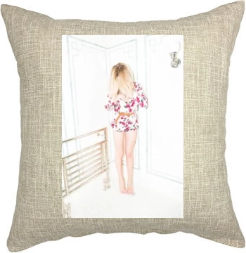 Rosie Huntington-Whiteley Pillow