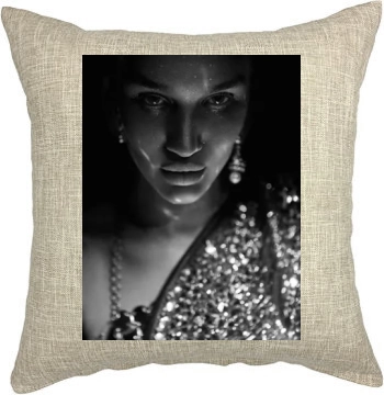 Rosie Huntington-Whiteley Pillow