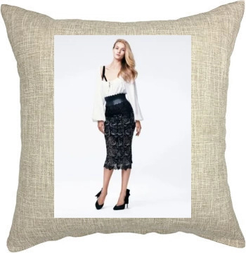 Rosie Huntington-Whiteley Pillow