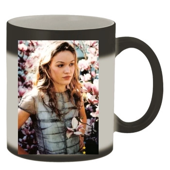 Julia Stiles Color Changing Mug