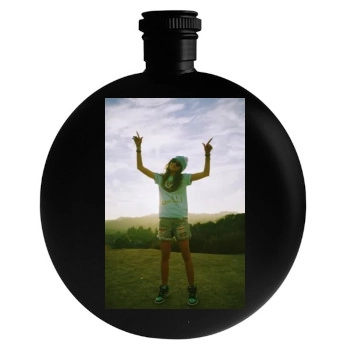 Zendaya Coleman Round Flask