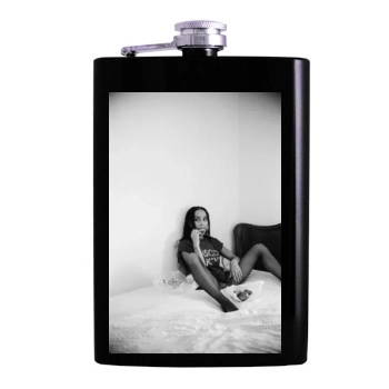 Zoe Kravitz Hip Flask