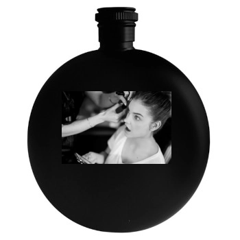 Barbara Palvin Round Flask