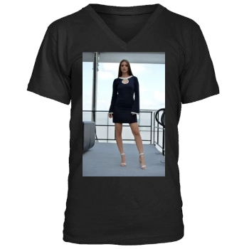 Barbara Palvin Men's V-Neck T-Shirt