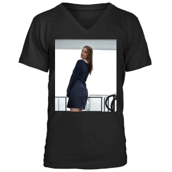 Barbara Palvin Men's V-Neck T-Shirt