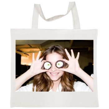 Barbara Palvin Tote