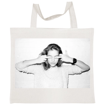 Barbara Palvin Tote