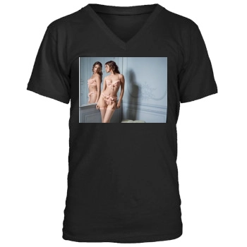 Barbara Palvin Men's V-Neck T-Shirt