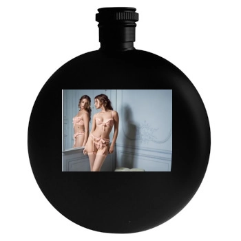 Barbara Palvin Round Flask