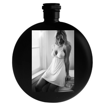 Bryana Holly Round Flask