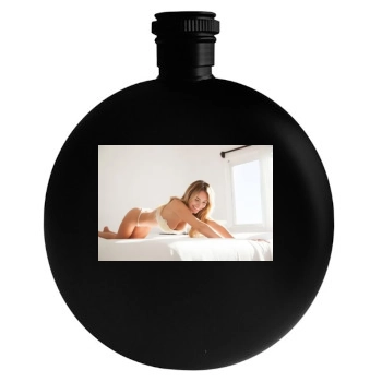 Bryana Holly Round Flask