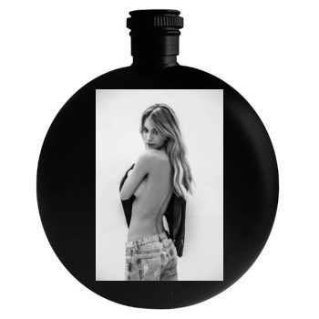 Bryana Holly Round Flask