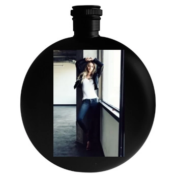 Bryana Holly Round Flask