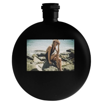 Bryana Holly Round Flask