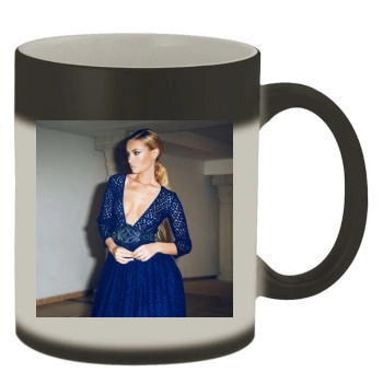 Bryana Holly Color Changing Mug