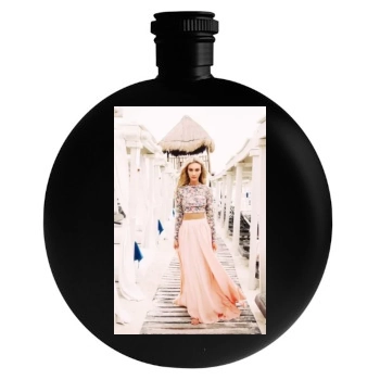 Bryana Holly Round Flask