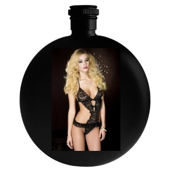 Bryana Holly Round Flask