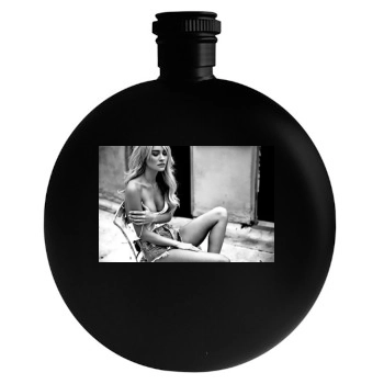 Bryana Holly Round Flask