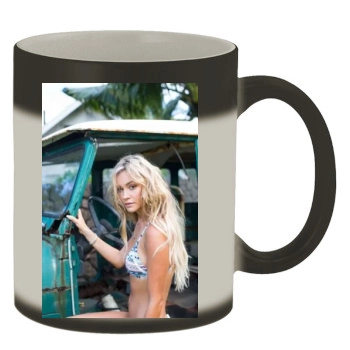 Bryana Holly Color Changing Mug