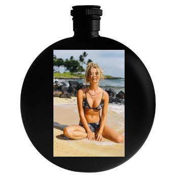 Bryana Holly Round Flask