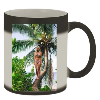 Bryana Holly Color Changing Mug