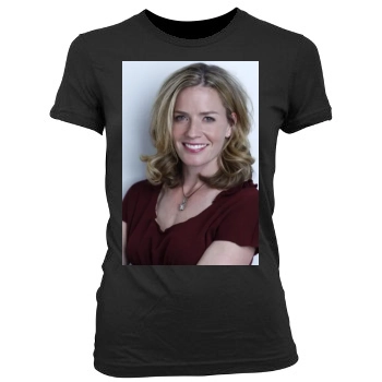 Elisabeth Shue Women's Junior Cut Crewneck T-Shirt