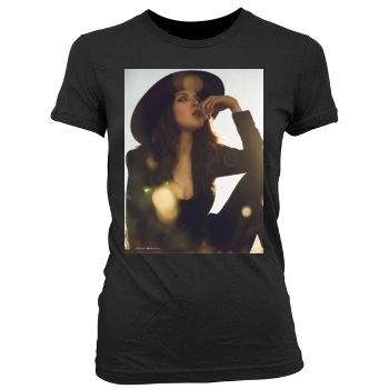 Elizabeth Gillies Women's Junior Cut Crewneck T-Shirt