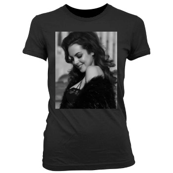 Elizabeth Gillies Women's Junior Cut Crewneck T-Shirt