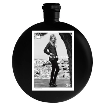 Clemence Poesy Round Flask