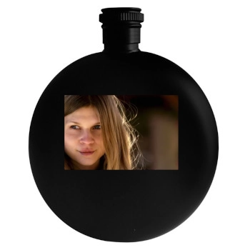 Clemence Poesy Round Flask