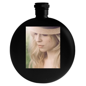 Clemence Poesy Round Flask