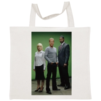 Elisha Cuthbert Tote